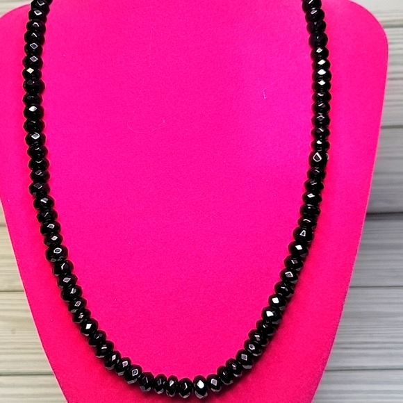 Vintage Jet Black Glass Beaded Necklace, Restrung Magnetic Clasp 19"  8 MM Beads - Picture 1 of 3